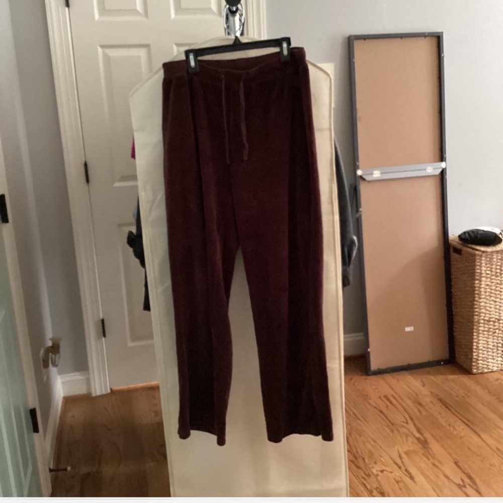 Brown velvet lounge pants 
Size M
